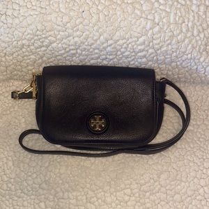 Black leather Tory Burch crossbody great condition